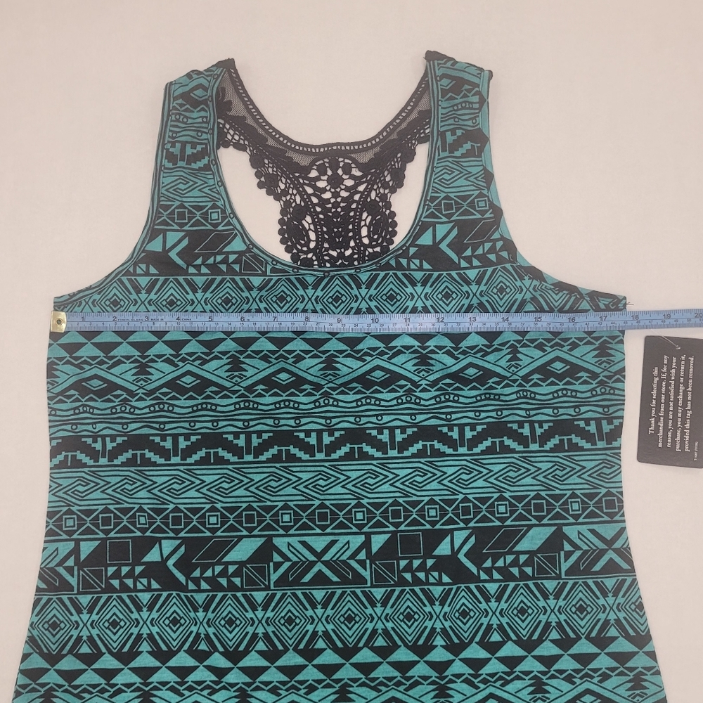 Loop 18 Lace Racerback Tank Top - Picture 4 of 10